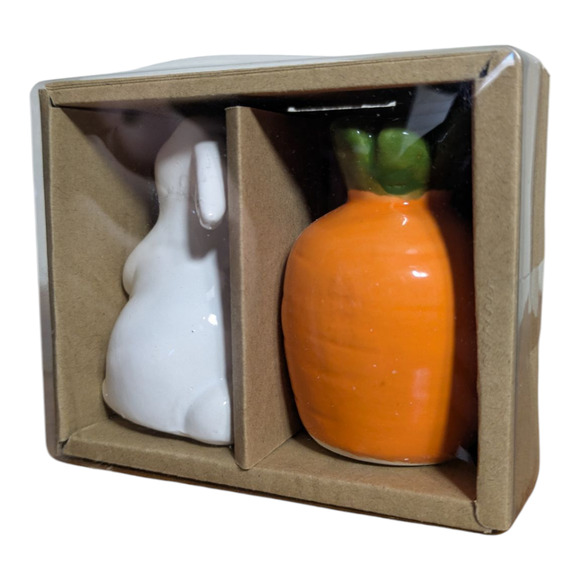 Rabbit And Carrot Salt and Pepper Shaker -Brand New Sealed -White and Orange - Picture 2 of 5
